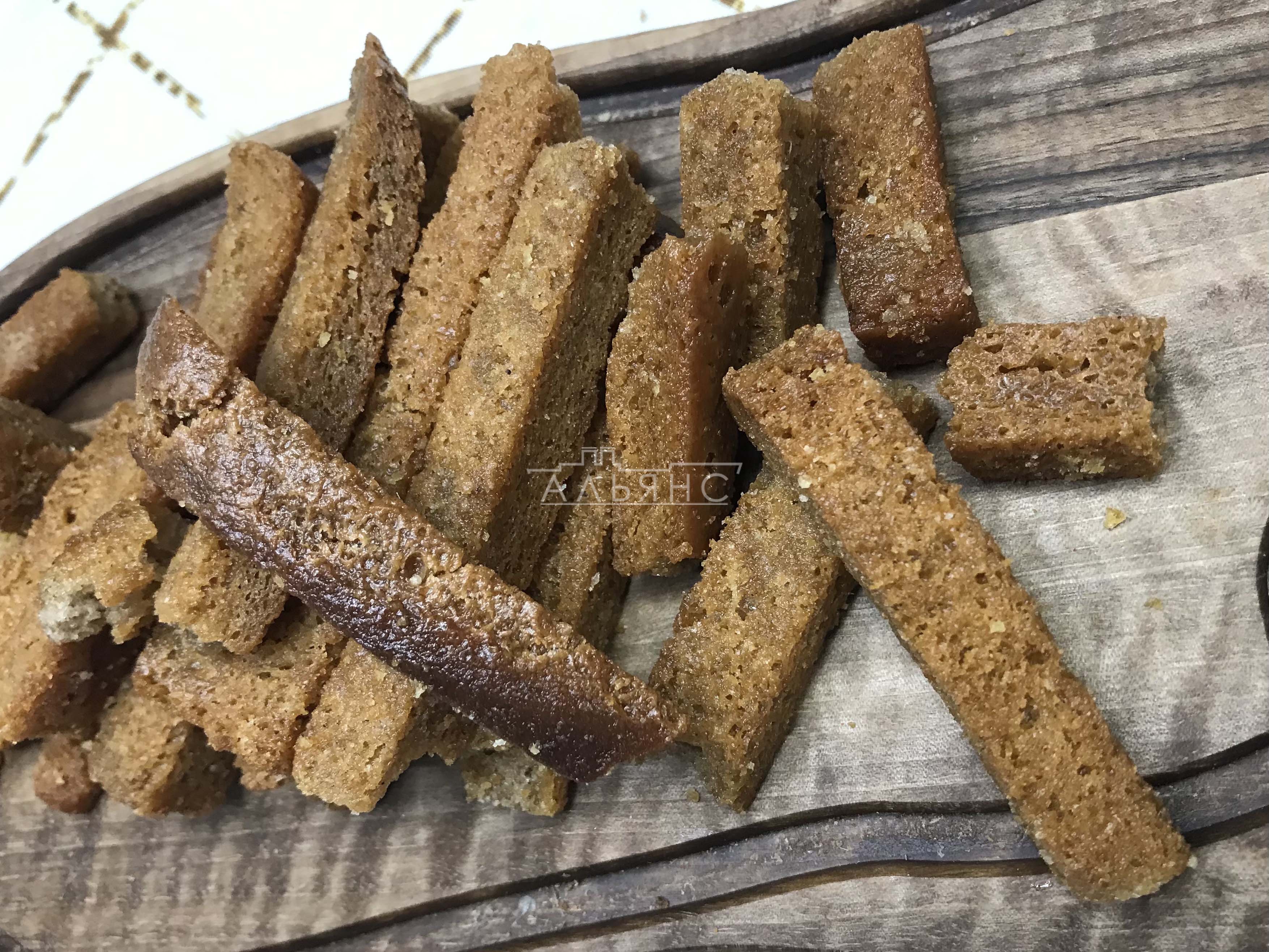Деревенские гренки с чесноком в Екатеринбурге