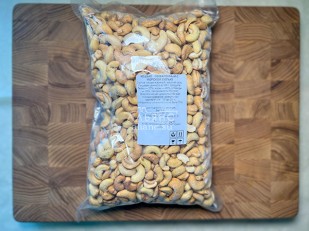 Сыр копченый на ольхе с перцем 