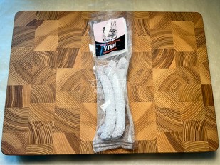 Уши свиные с чесноком 