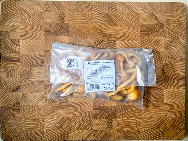 Сыр 150 гр ГОРНЫЙ СЫРОВАР (Ассорти копчёный) в Екатеринбурге