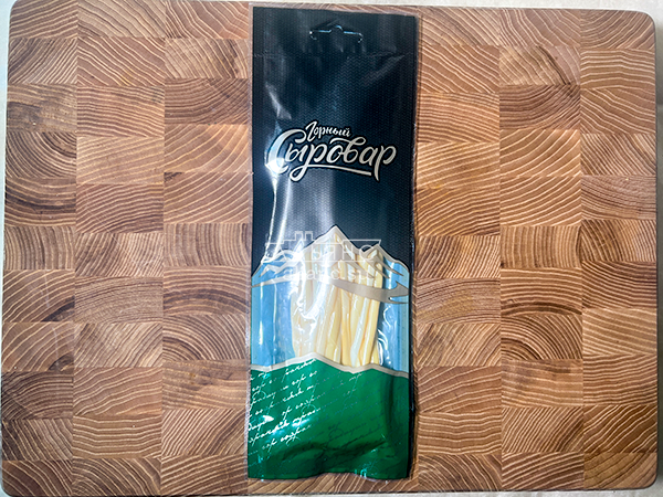 Сыр 60 гр ГОРНЫЙ СЫРОВАР (Нити копчёные) в Екатеринбурге